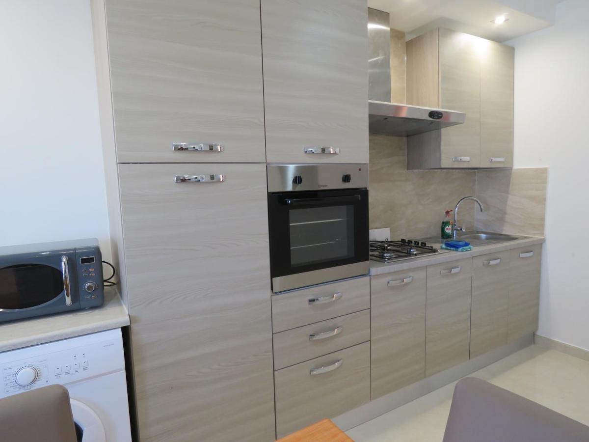 Aquamarine Sea Front Apartments - First Floor Marsaskala Kültér fotó